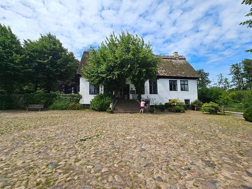 wer kennt den Hof noch ?  das Landarzthaus aus der TV-Serie in Lindau