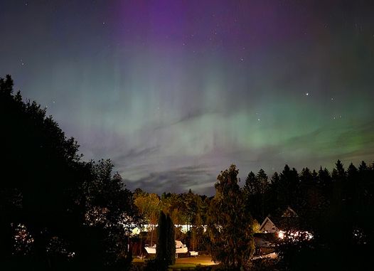 Vor ein paar Wochen durften wir bei uns Polarlichter bewundern